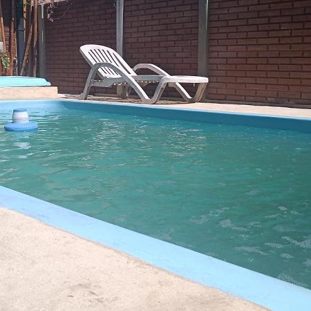 Casa Olivia- Alojamiento Con Piscina - Aeropuerto 埃塞萨 外观 照片