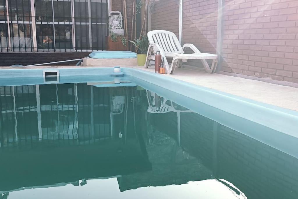 Casa Olivia- Alojamiento Con Piscina - Aeropuerto 埃塞萨 外观 照片